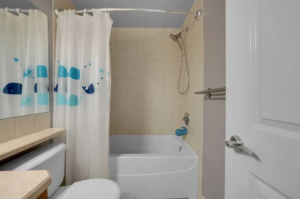 5532 Forand Street SW Calgary AB T3E7S6