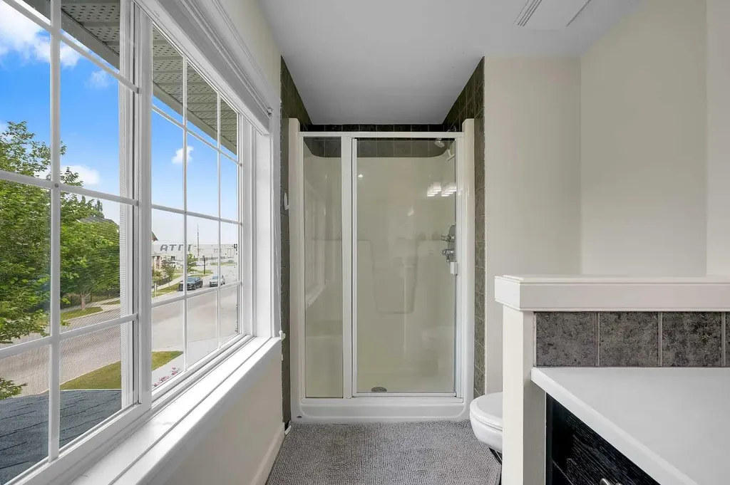 5532 Forand Street SW Calgary AB T3E7S6
