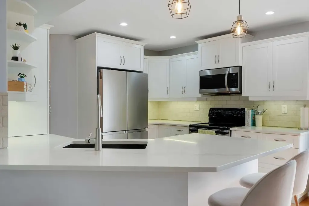 5532 Forand Street SW Calgary AB T3E7S6