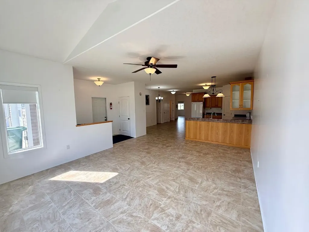 10902 100 Ave Unit 4 La Crete AB T0H2H0