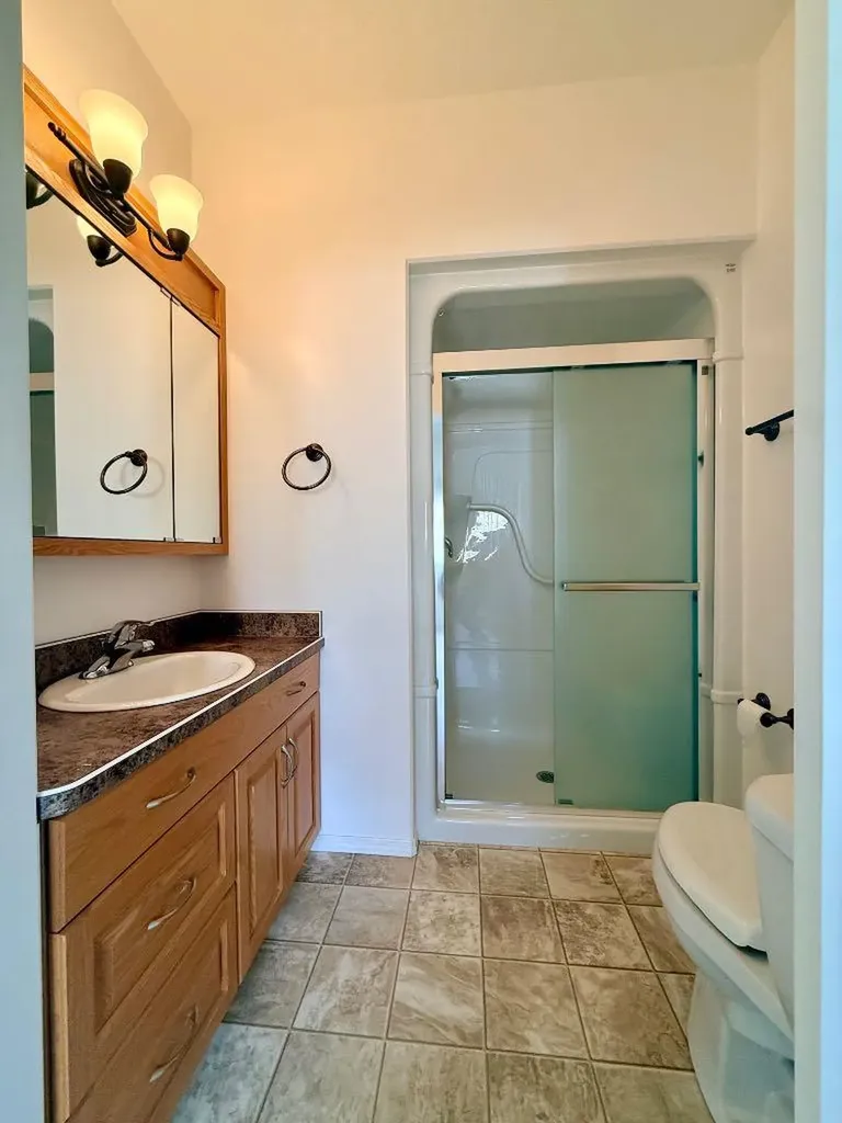 10902 100 Ave Unit 4 La Crete AB T0H2H0