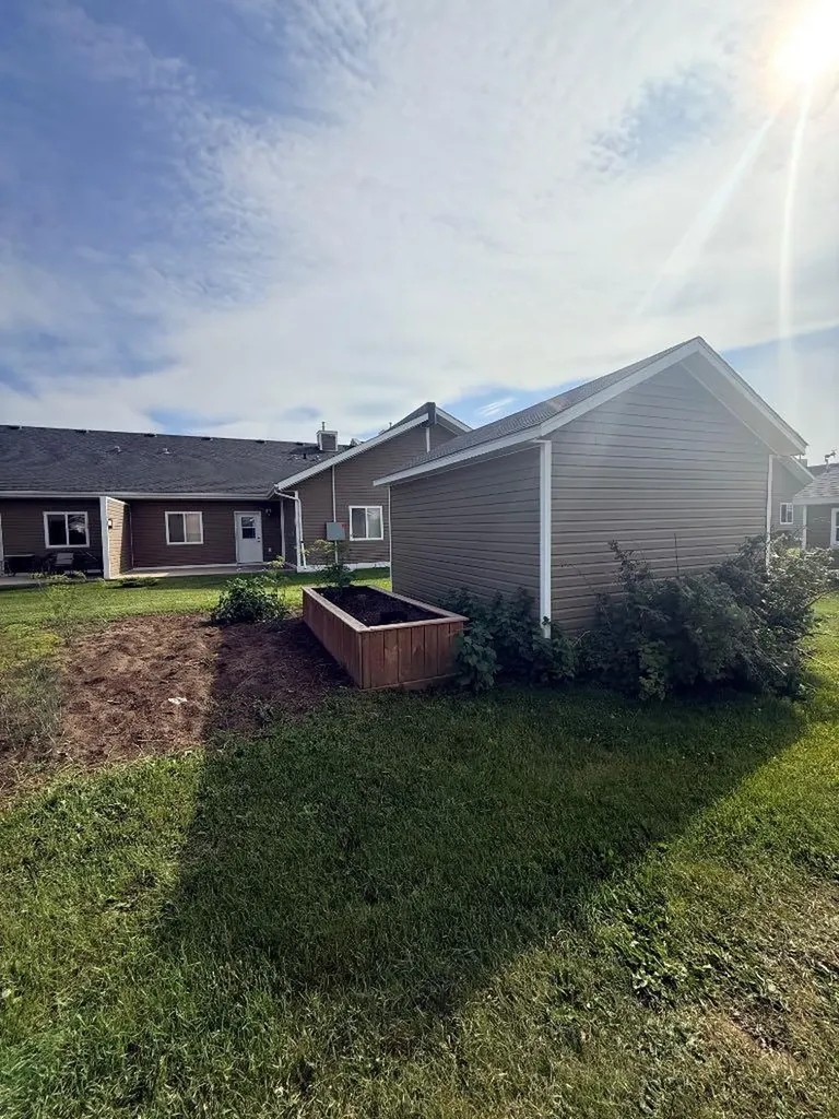 10902 100 Ave Unit 4 La Crete AB T0H2H0