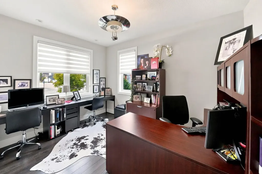 200 Vancouver Crescent Red Deer AB T4R 0N7