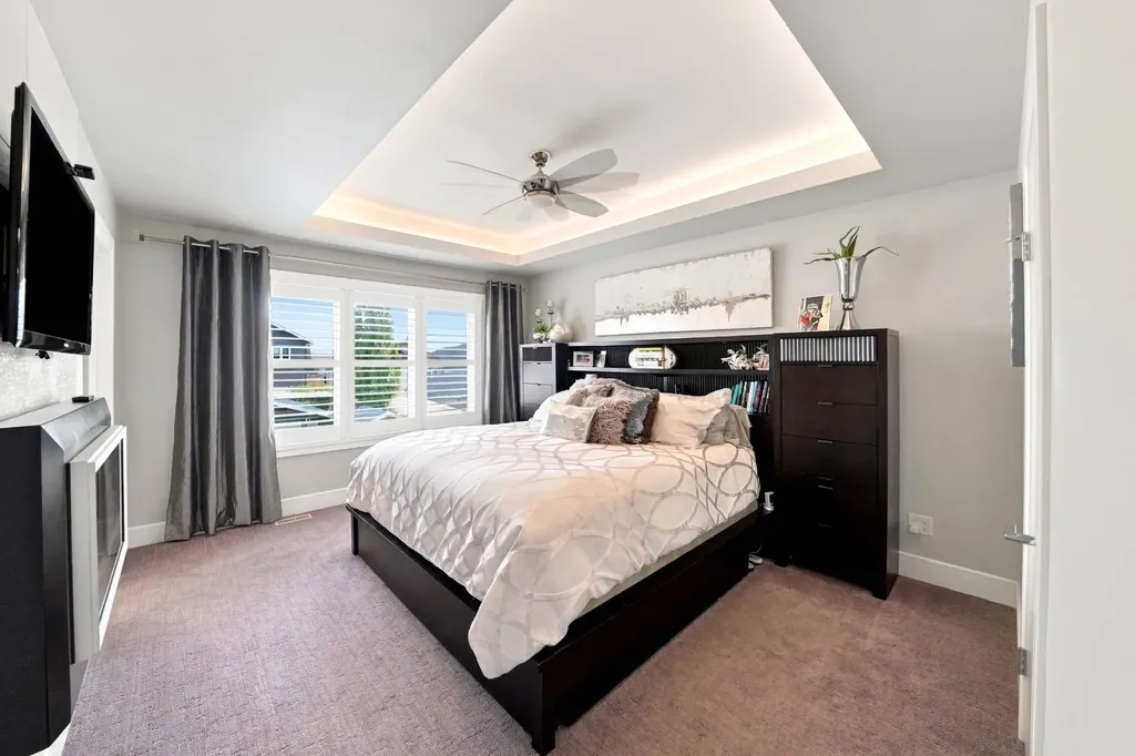 200 Vancouver Crescent Red Deer AB T4R 0N7