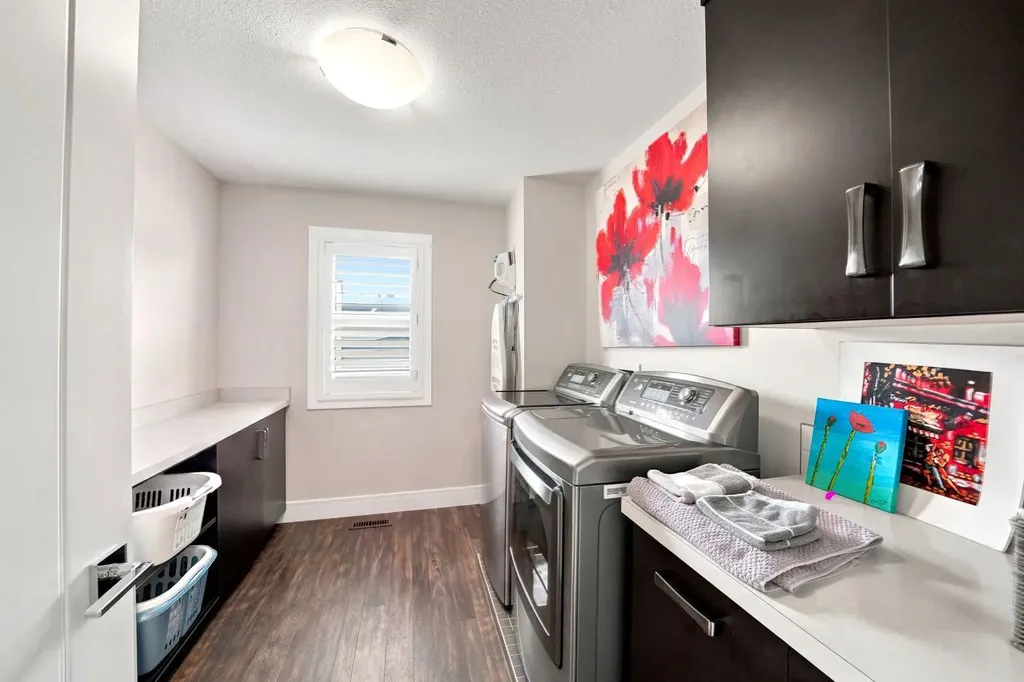 200 Vancouver Crescent Red Deer AB T4R 0N7