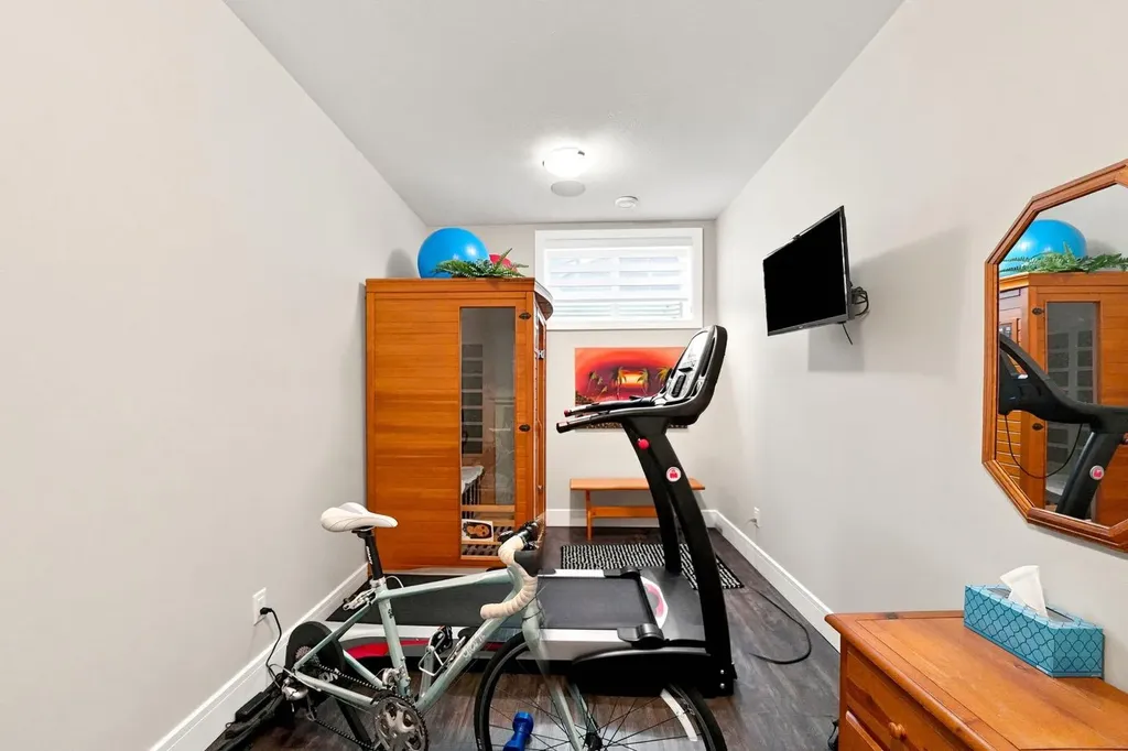 200 Vancouver Crescent Red Deer AB T4R 0N7