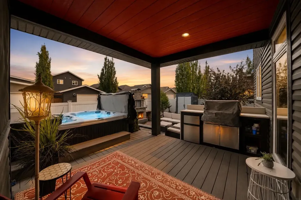 200 Vancouver Crescent Red Deer AB T4R 0N7