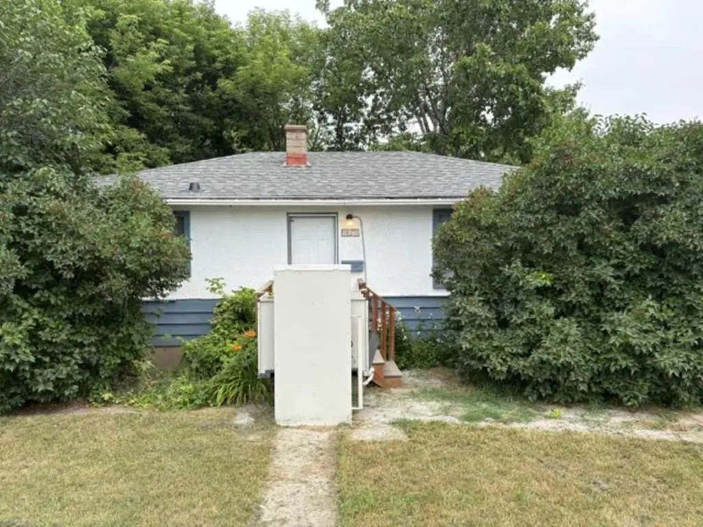 8348 Bowness Road NW Calgary AB T3B 0H6