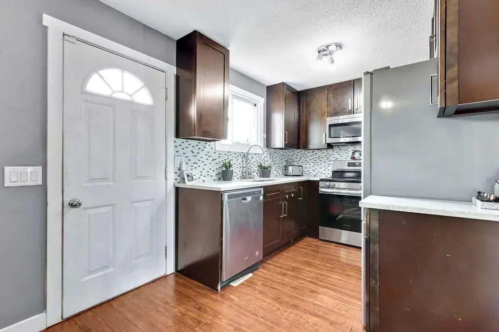 44 Falwood Crescent NE Calgary AB T3J 1E3