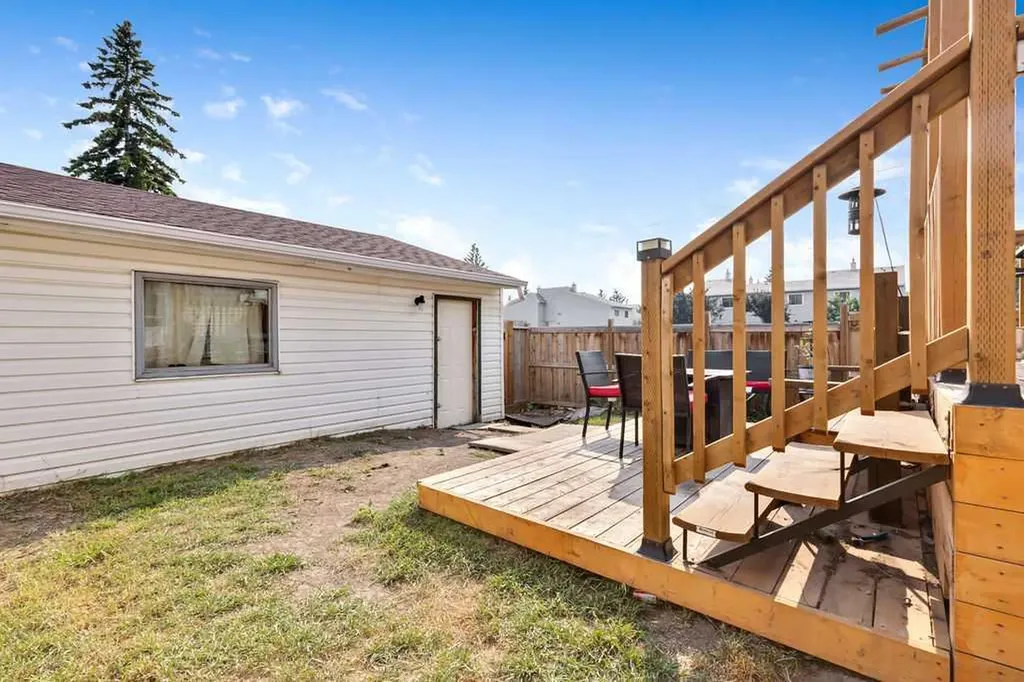 44 Falwood Crescent NE Calgary AB T3J 1E3