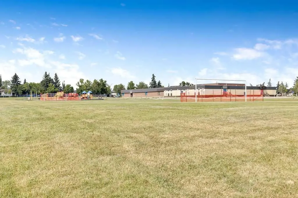 44 Falwood Crescent NE Calgary AB T3J 1E3