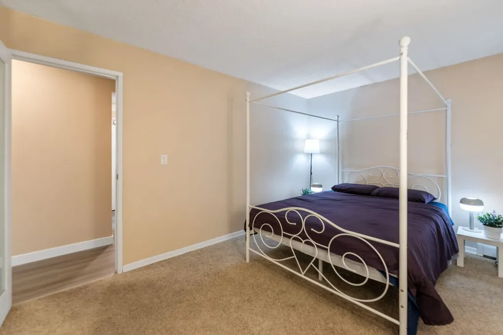 1607 26 Avenue SW Calgary AB T2T1C7