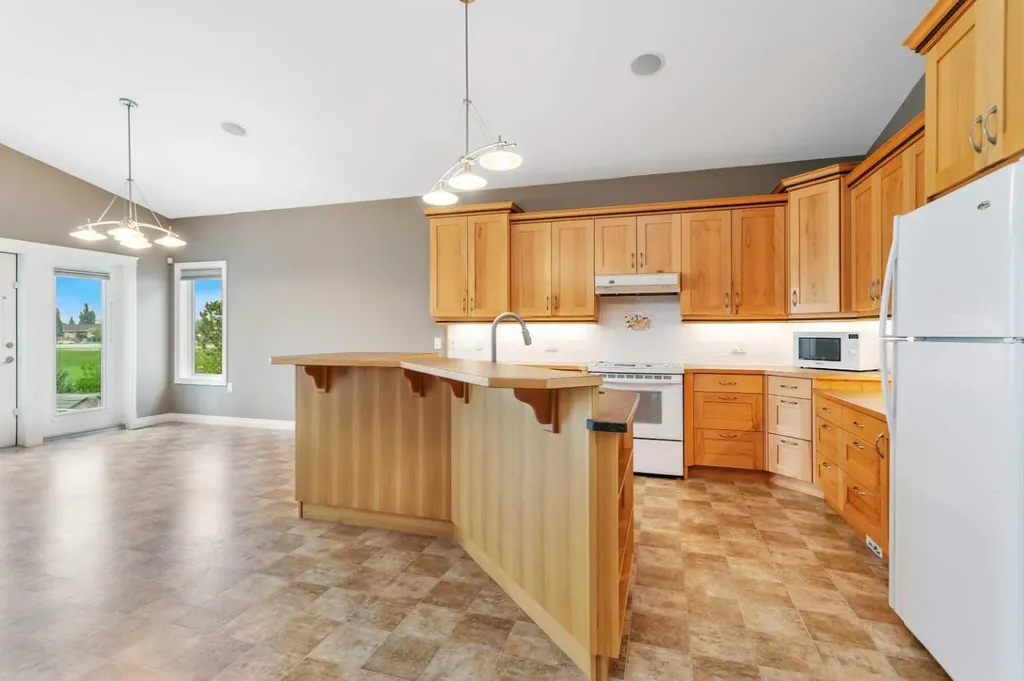 42 Langford Crescent Red Deer AB T4R 2X1