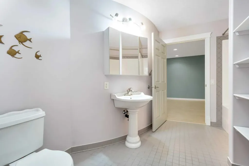 42 Langford Crescent Red Deer AB T4R 2X1