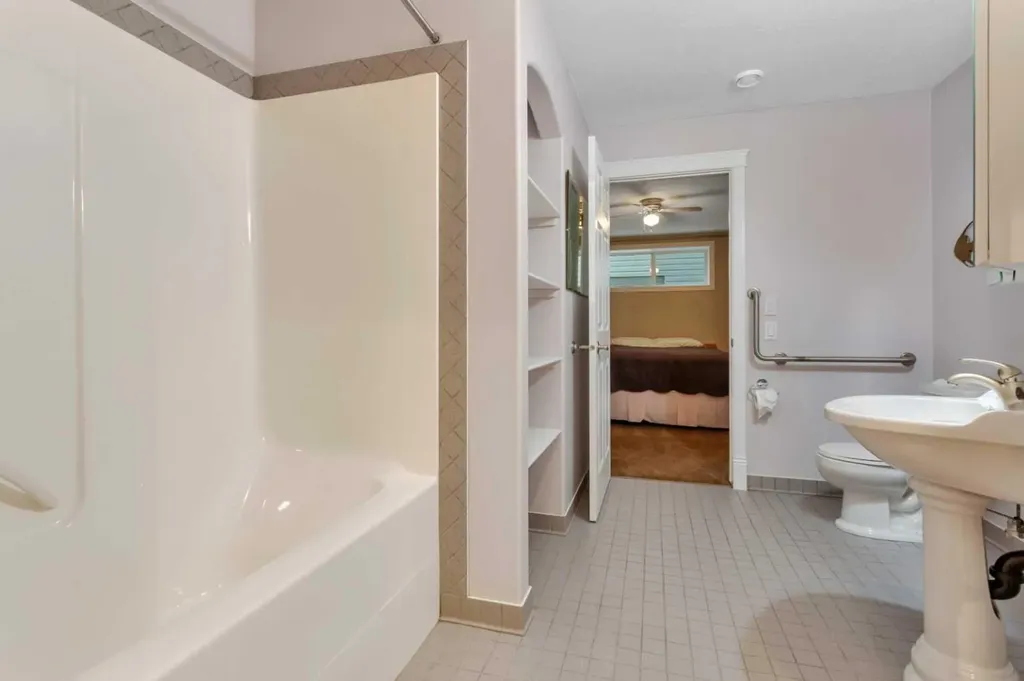 42 Langford Crescent Red Deer AB T4R 2X1