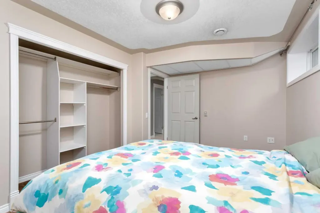 42 Langford Crescent Red Deer AB T4R 2X1