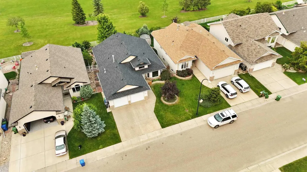 42 Langford Crescent Red Deer AB T4R 2X1