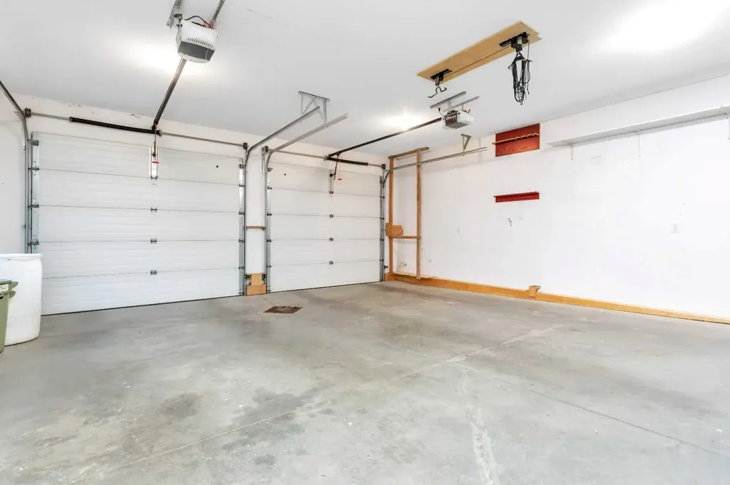 42 Langford Crescent Red Deer AB T4R 2X1