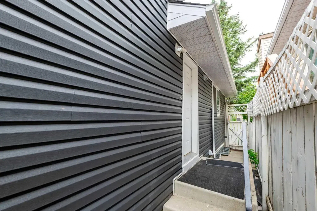 92 Martinwood Road NE Calgary AB T3J3H6
