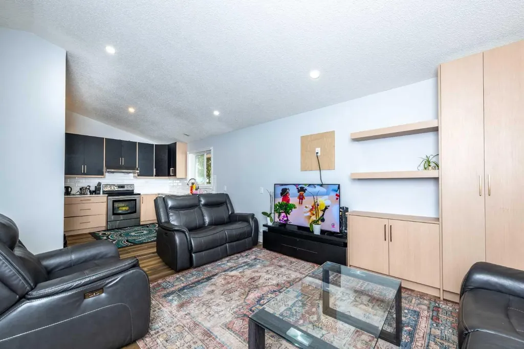 92 Martinwood Road NE Calgary AB T3J3H6