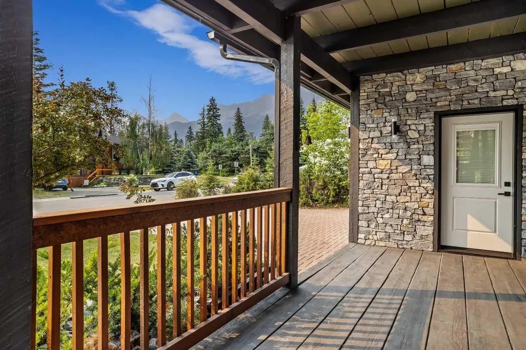 610 Larch Place Canmore AB T1W1S1