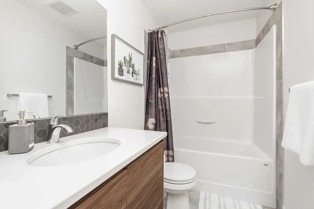 963 12 Street S Lethbridge AB T1J 2S8