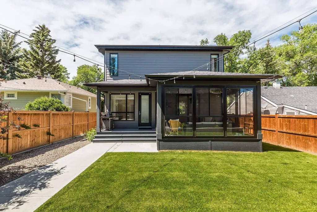 963 12 Street S Lethbridge AB T1J 2S8