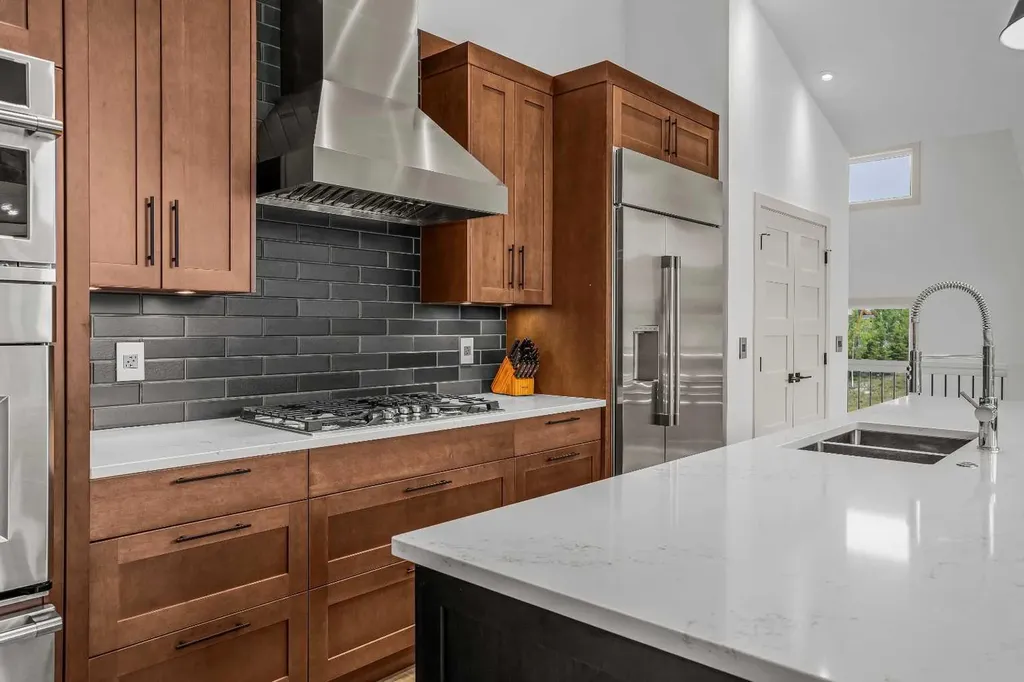 401 Stewart Creek Close Canmore AB T1W0L6