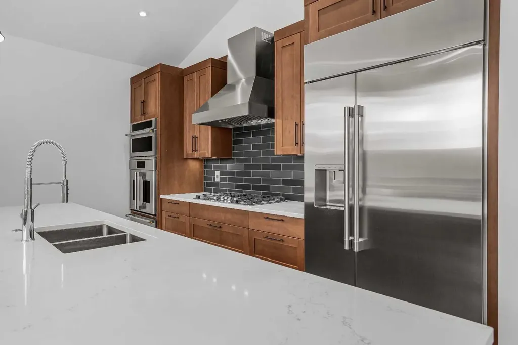 401 Stewart Creek Close Canmore AB T1W0L6