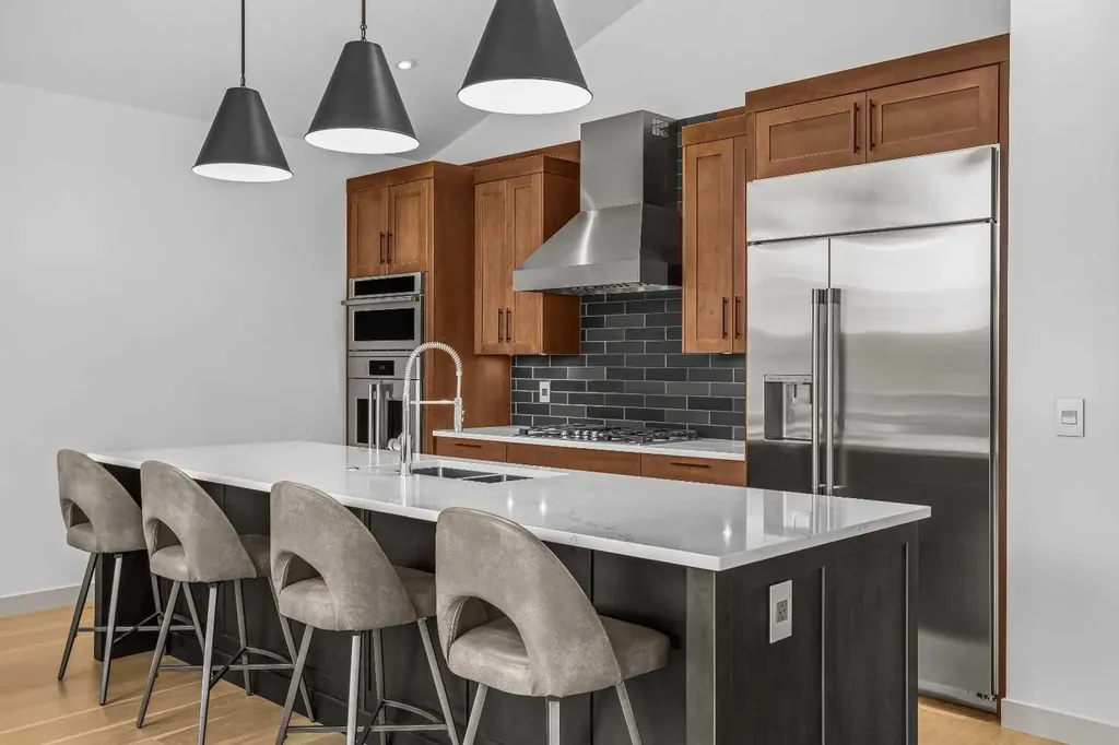 401 Stewart Creek Close Canmore AB T1W0L6