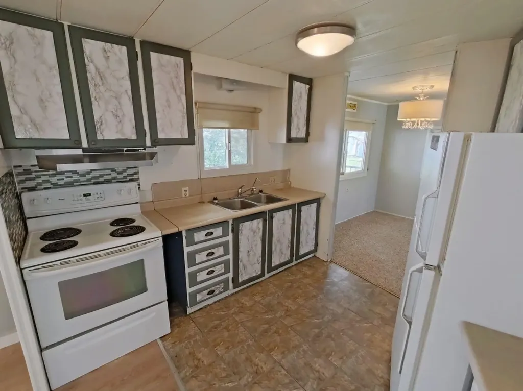 4809 52 Street Stavely AB T0L 1Z0
