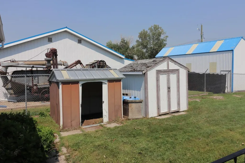 4809 52 Street Stavely AB T0L 1Z0