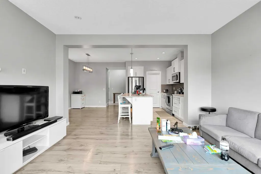 75 Evanscrest Way NW Calgary AB T3P 0R7