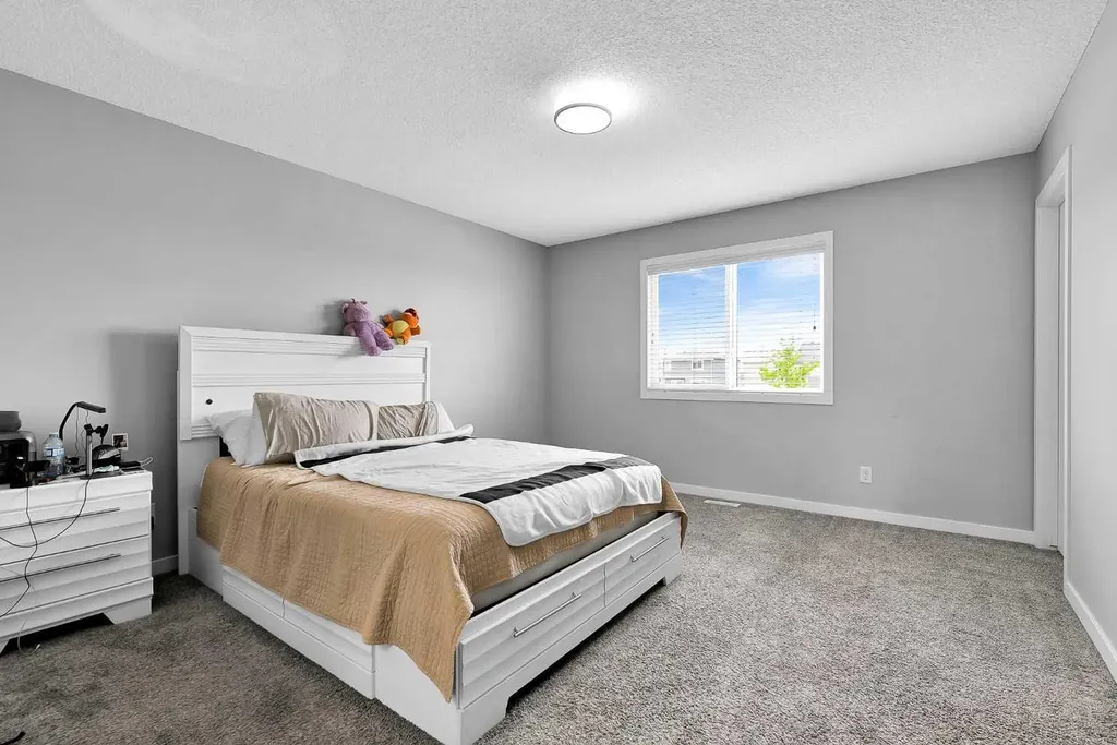 75 Evanscrest Way NW Calgary AB T3P 0R7