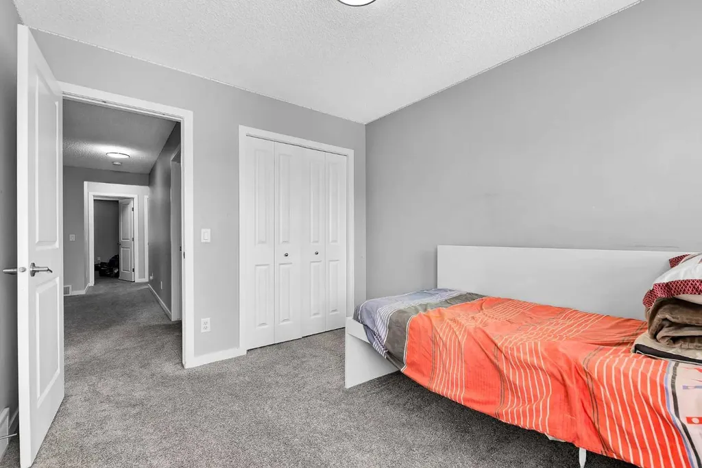 75 Evanscrest Way NW Calgary AB T3P 0R7