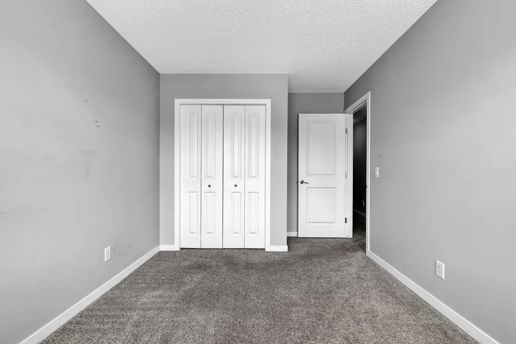 75 Evanscrest Way NW Calgary AB T3P 0R7