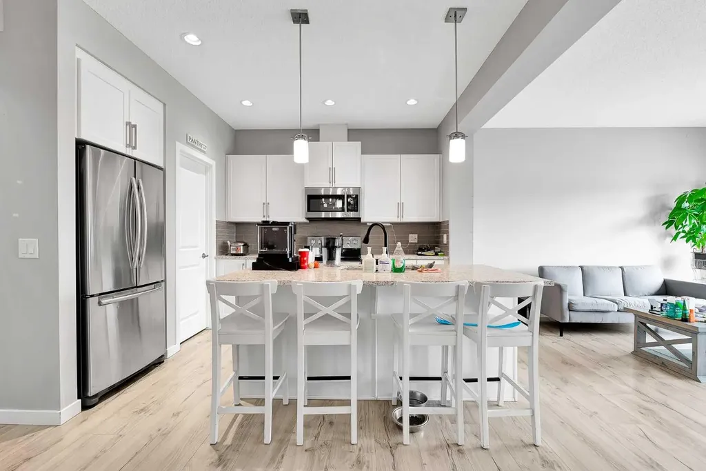 75 Evanscrest Way NW Calgary AB T3P 0R7