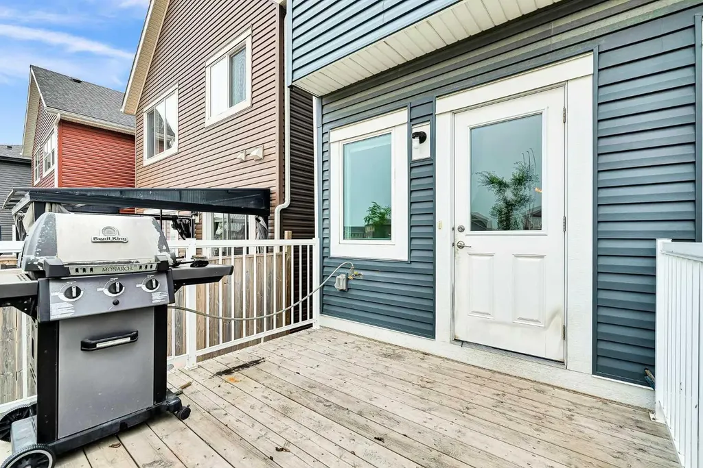 75 Evanscrest Way NW Calgary AB T3P 0R7