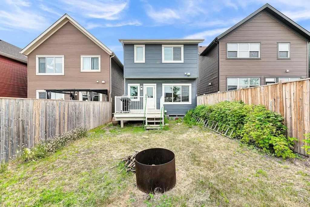 75 Evanscrest Way NW Calgary AB T3P 0R7