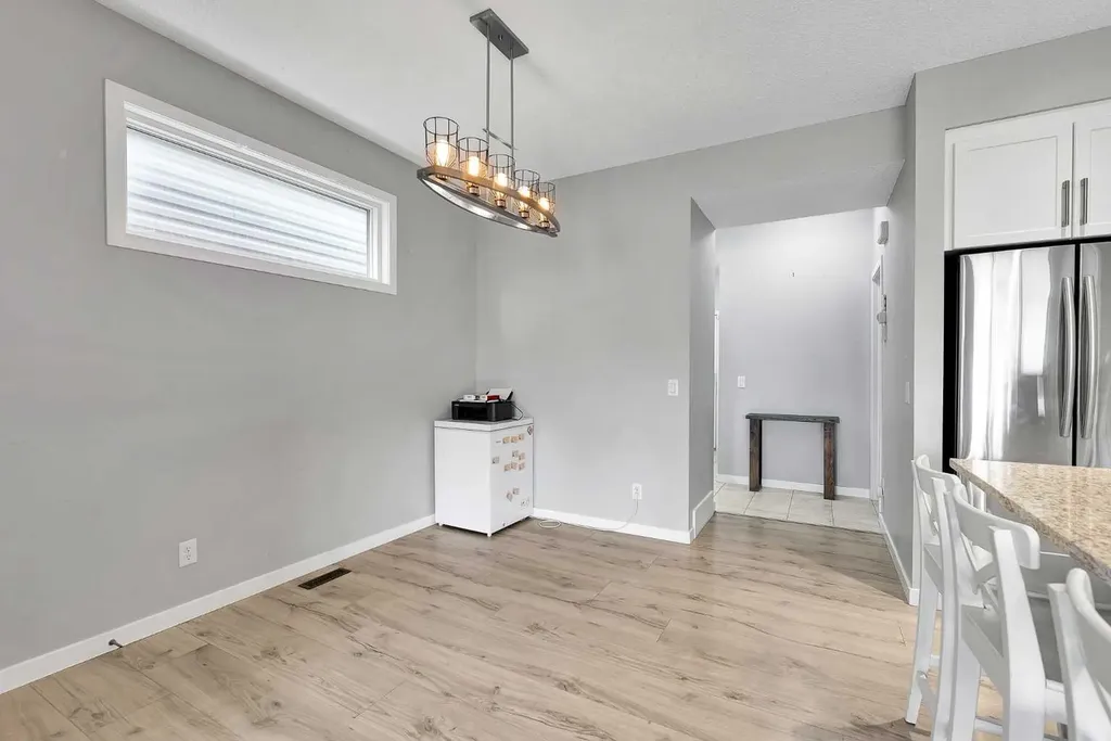75 Evanscrest Way NW Calgary AB T3P 0R7