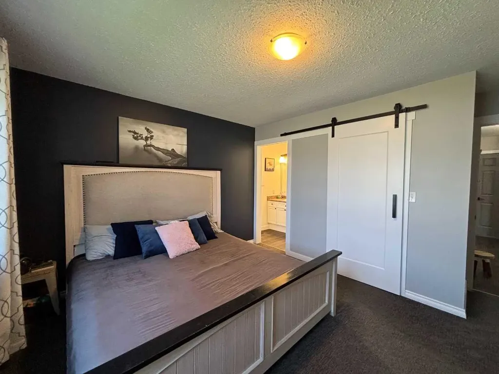 26 Olson Crescent Whitecourt AB T7S 1T9