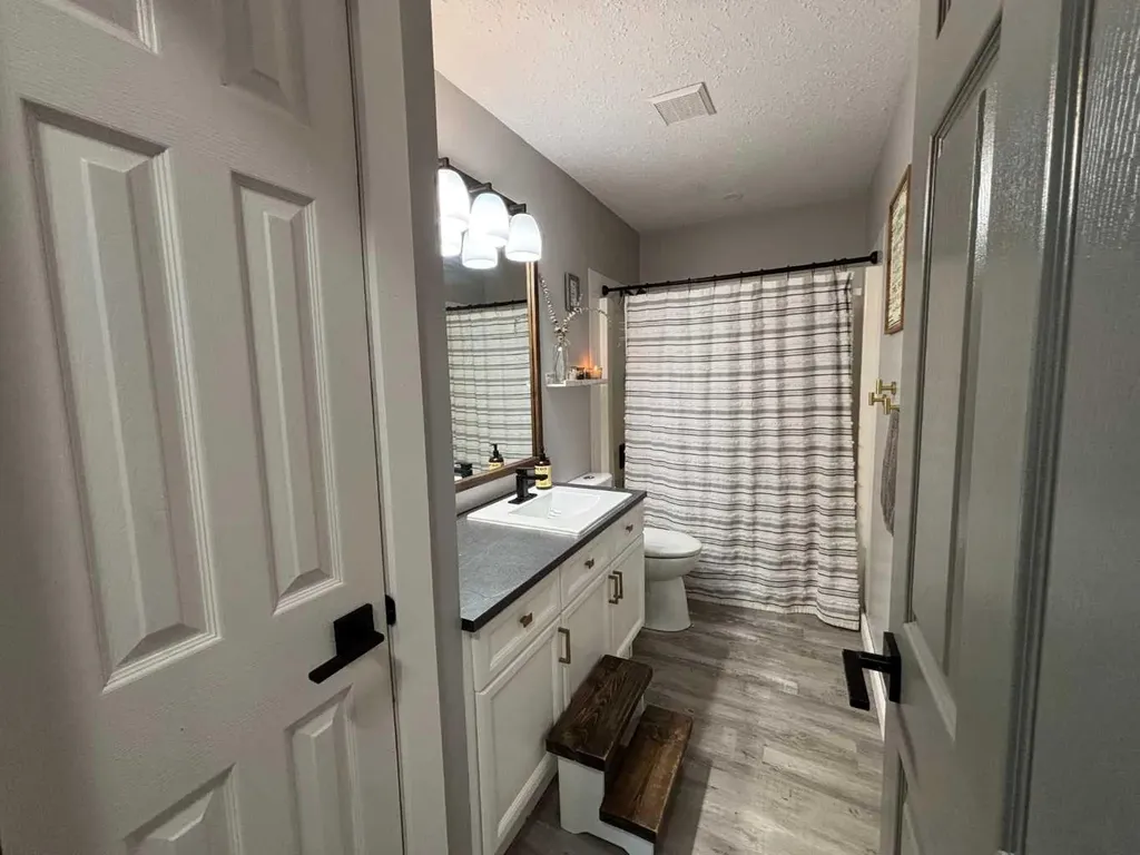 26 Olson Crescent Whitecourt AB T7S 1T9