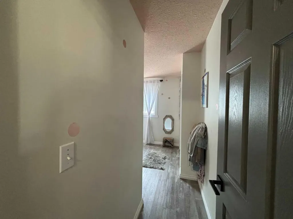 26 Olson Crescent Whitecourt AB T7S 1T9