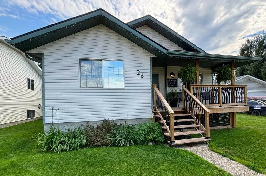 26 Olson Crescent Whitecourt AB T7S 1T9