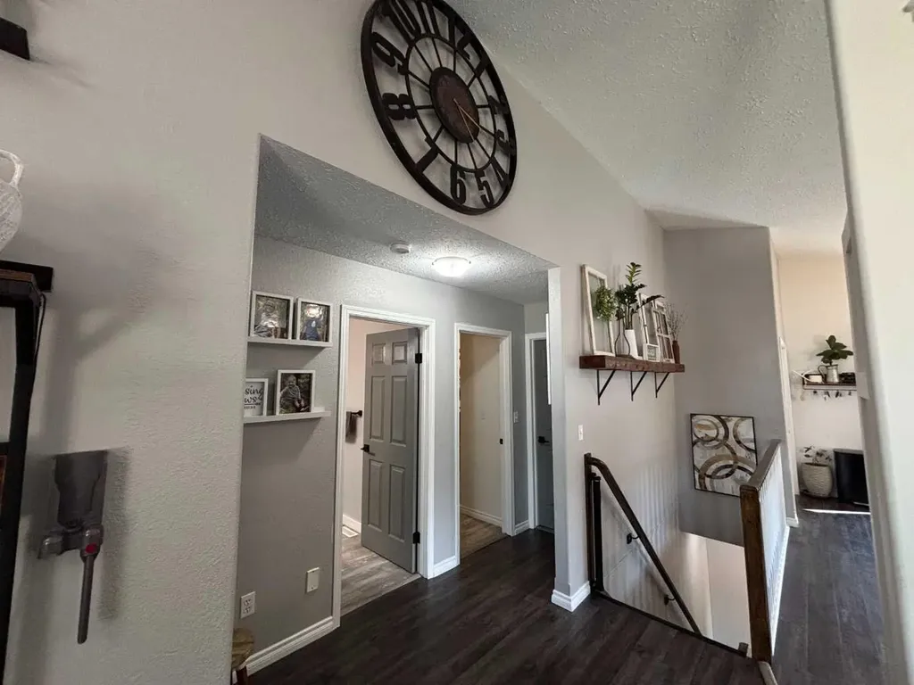 26 Olson Crescent Whitecourt AB T7S 1T9