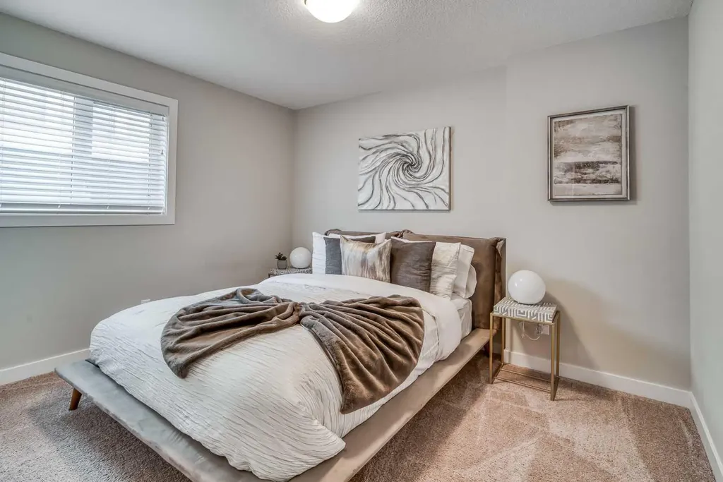 2428 30 Street SW Calgary AB T3E 2M1