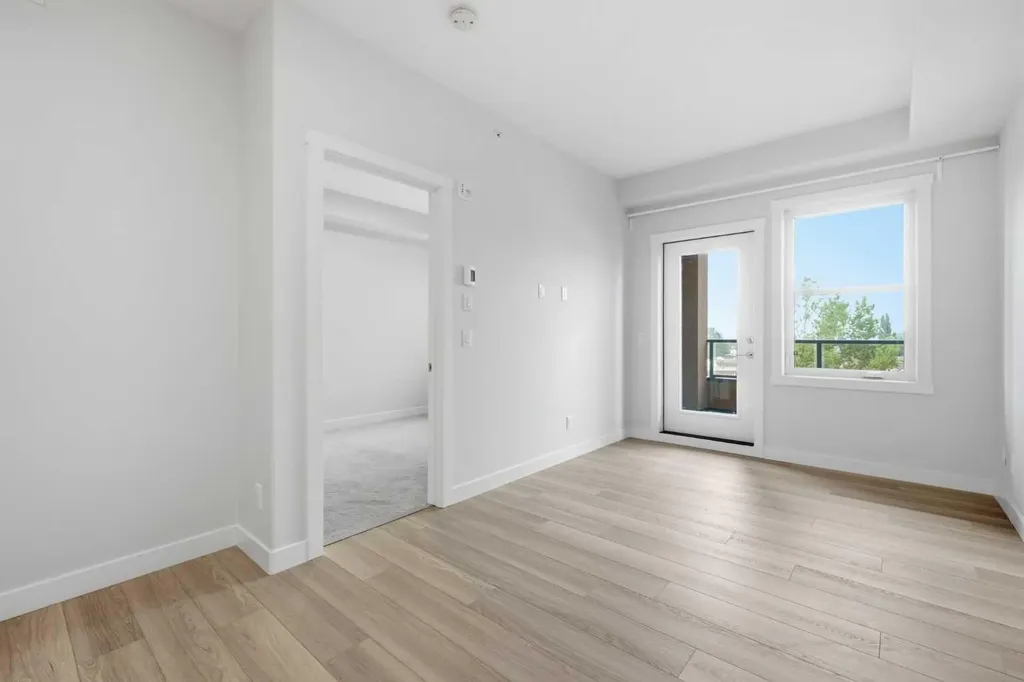 81 Arbour Lake View NW Calgary AB T3G0H4