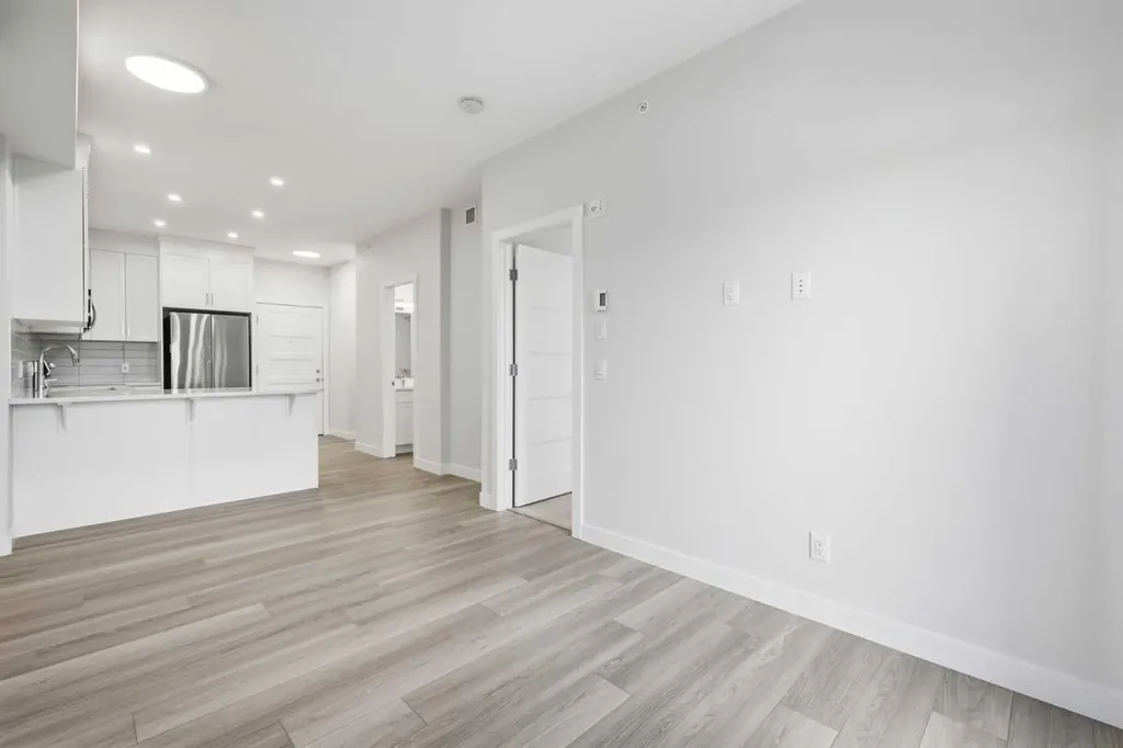 81 Arbour Lake View NW Calgary AB T3G0H4