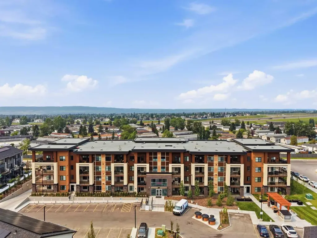 81 Arbour Lake View NW Calgary AB T3G0H4
