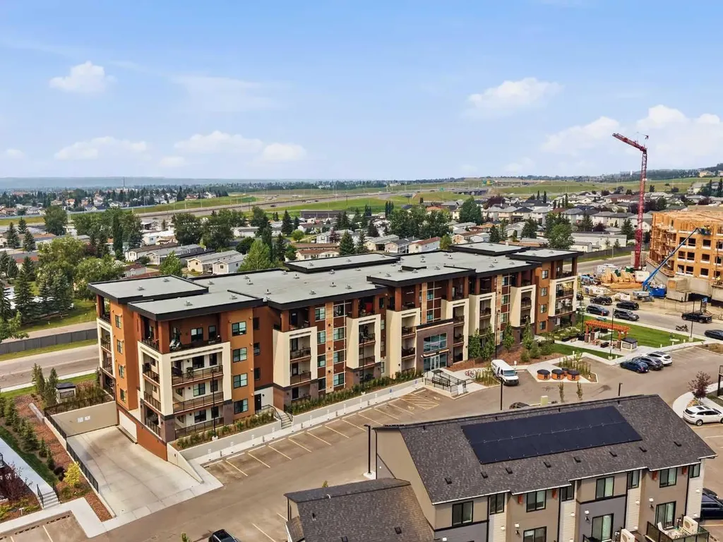 81 Arbour Lake View NW Calgary AB T3G0H4